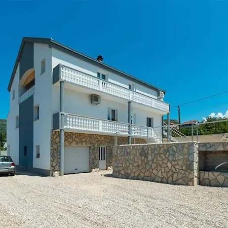 Gorgeous Apartment In Obrovac With Wifi *